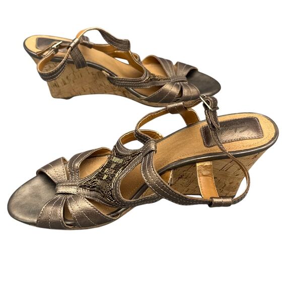 Clarks Bendables Bronze Beaded Slingback Cork Wedge Comfort Sandal Women 9 W - Picture 8 of 9